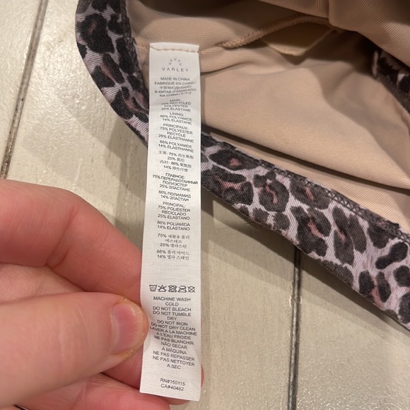 NWT Varley Let's Move‎ Park Bra XS padded racer back cheetah pattern - Picture 8 of 8